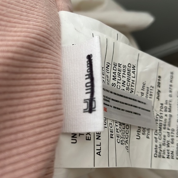 UO Faded Ribbed Jersey Comforter - Picture 3 of 3